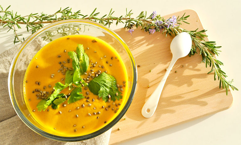 Ma petite soupe de carotte pour faire le plein de vitamines et d'antioxydant sur le blog de L'Atelier Green