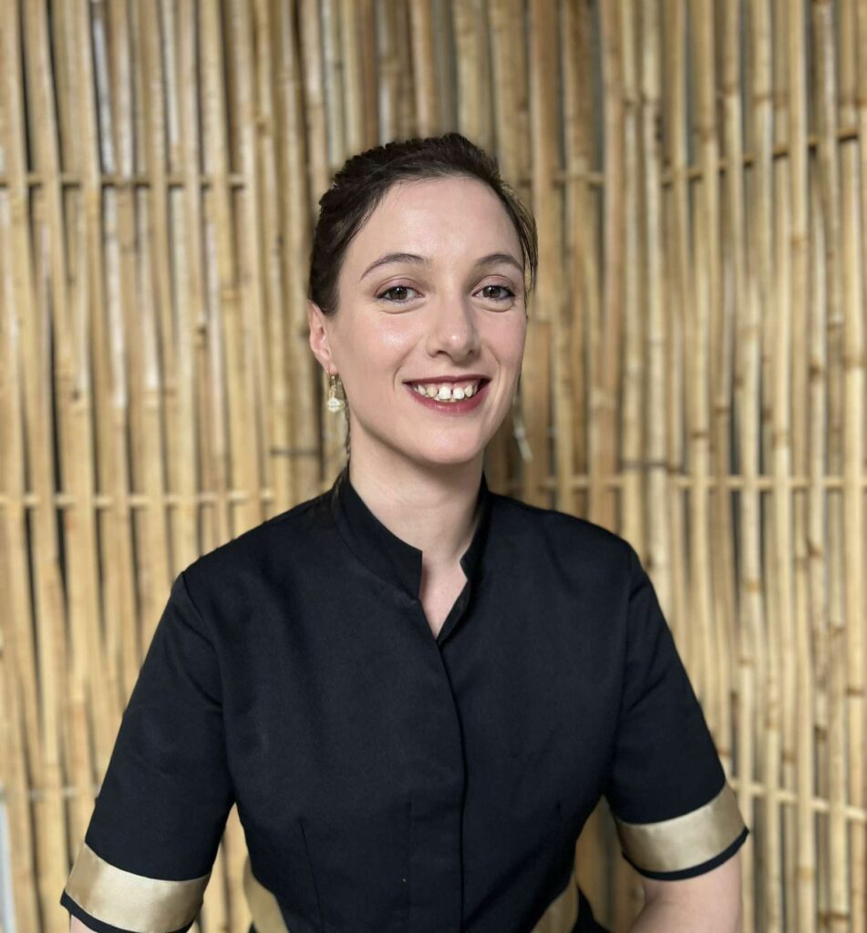 Ophélie Mallès Coach en yoga du visage - Formée par Nathalie Dendura
