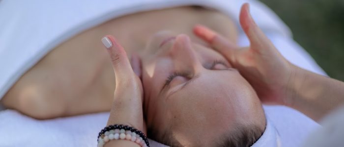 facialiste-holistique-massages-visage-expert
