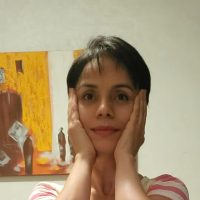 Nadia Ouhmiz Coach de yoga du visage